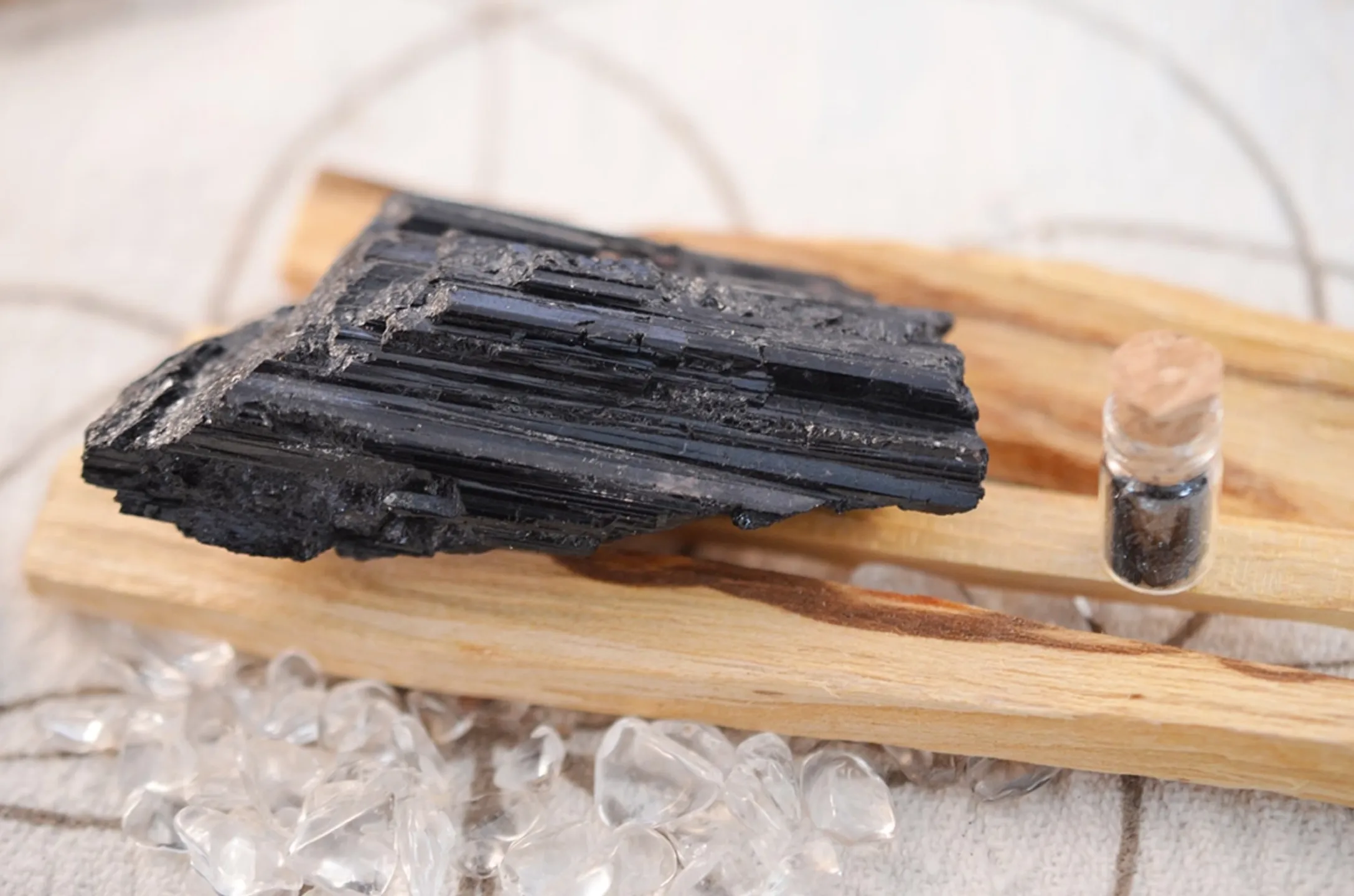 Tourmaline pierre du massage power body