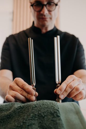 Soin sonore aux bols tibétains et diapasons